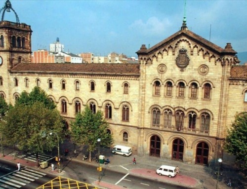 Nova matèria obligatòria “Crisi Ecosocial”  a tots els graus de la UB